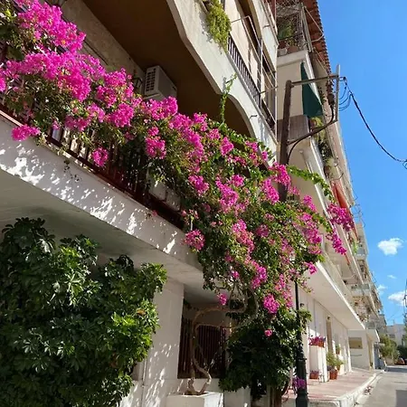 Eleni Penthouse Apartmán *